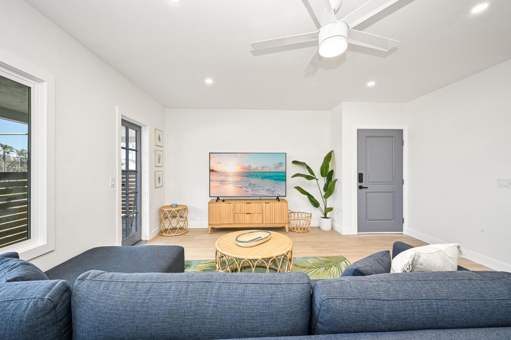 Brand New Home By The Beach & Historic Sunset Water Tower Sunset Beach Bagian luar foto