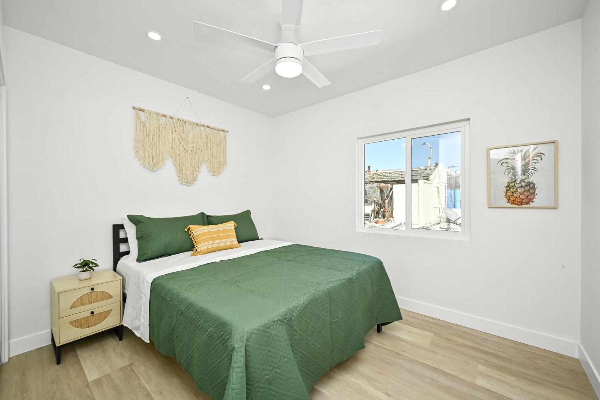 Brand New Home By The Beach & Historic Sunset Water Tower Sunset Beach Bagian luar foto